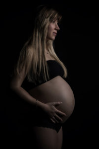 Newborn / Babybauch Photographie / Schwangerschaft / Fotostyle Schindler / Straubing.fotostyle-schindler.de